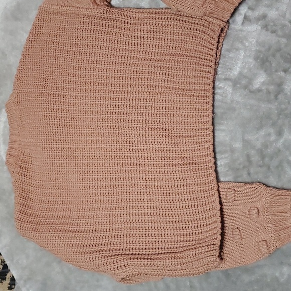 Jessica Simpson Sweater - Picture 3 of 3